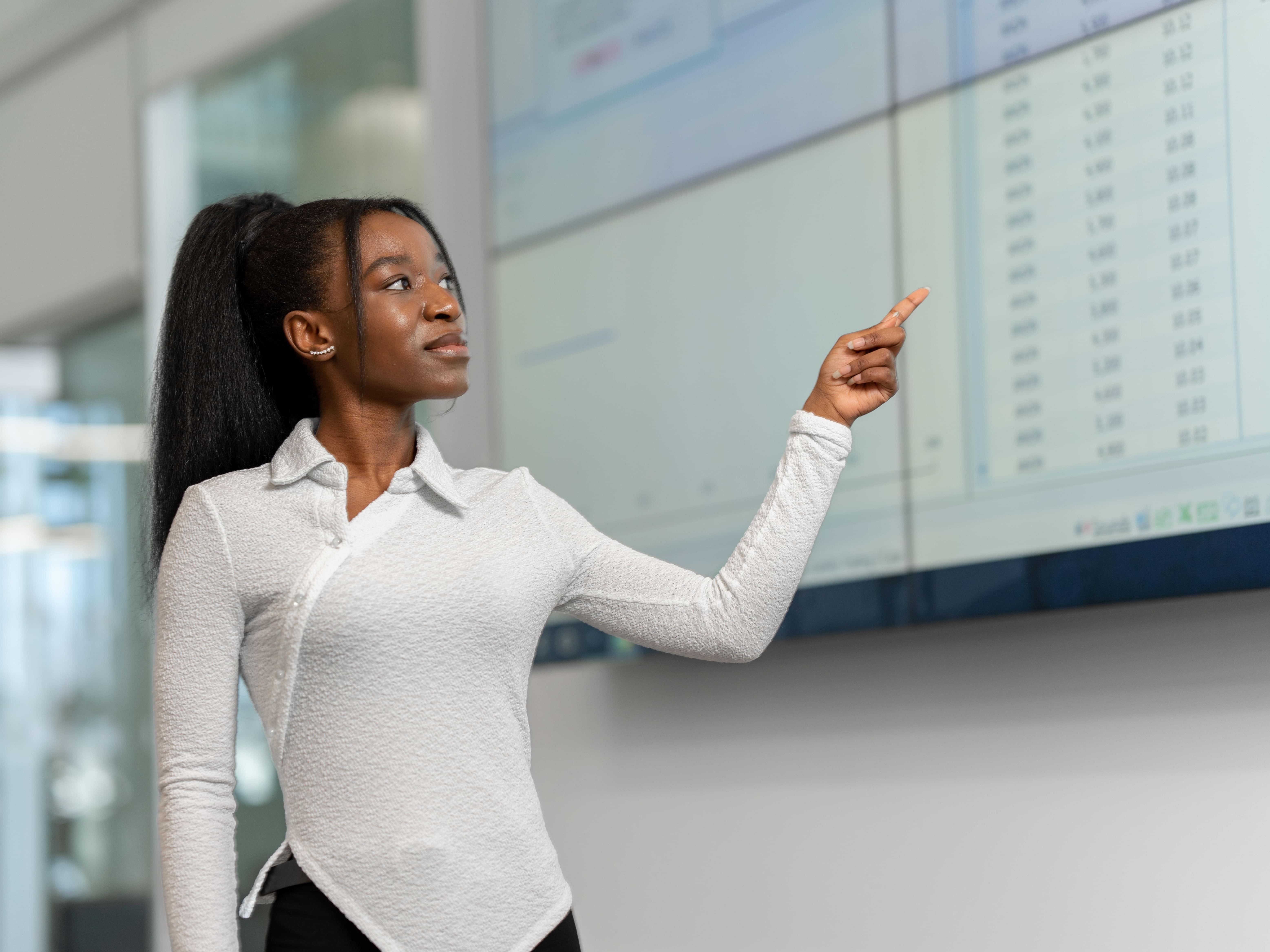 Student presenting at accelerator event